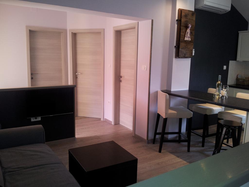 Apartment Diminic Melin 茨雷斯 外观 照片