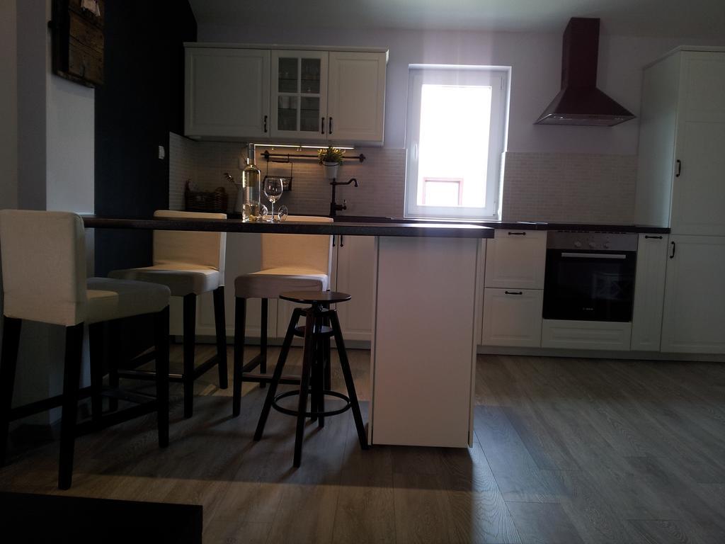 Apartment Diminic Melin 茨雷斯 外观 照片